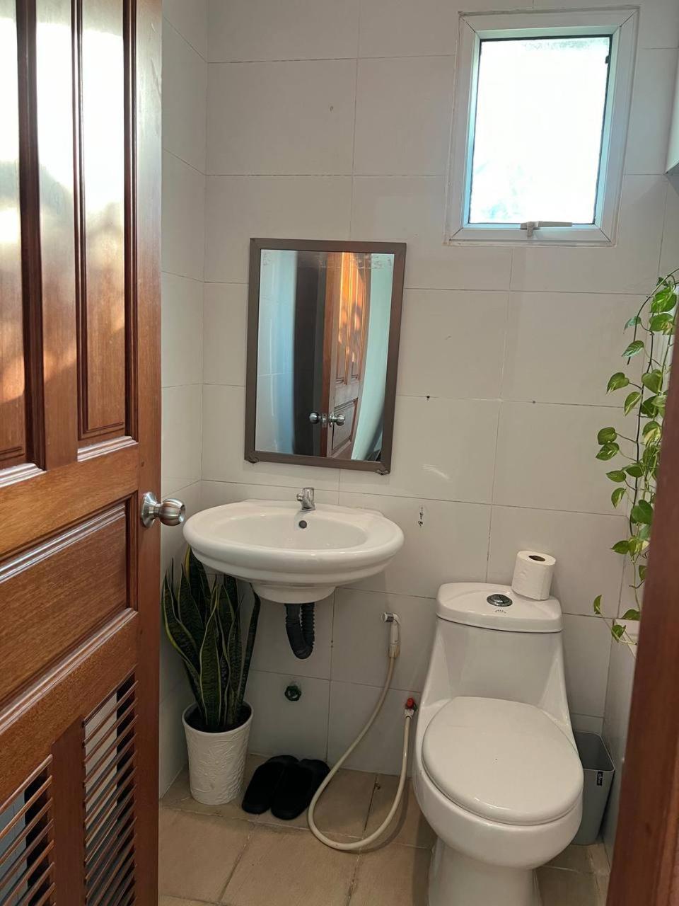 D32 Homestay Near Airport Behind Brown Coffee Airport Phnom Penh Luaran gambar